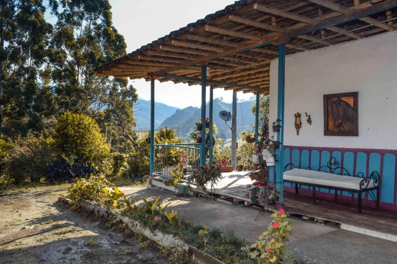 Hostal Rural La Montana Alquiyapura Salento Exteriör bild